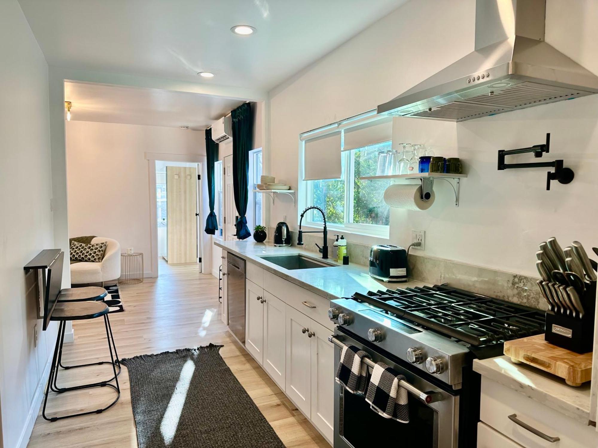 Modern, Remodeled Echo Park House-Walk To Sunset Blvd, Dodgers Stadium, Shops, Bars, Restaurants, Lake, Concerts Los Ángeles Exterior foto